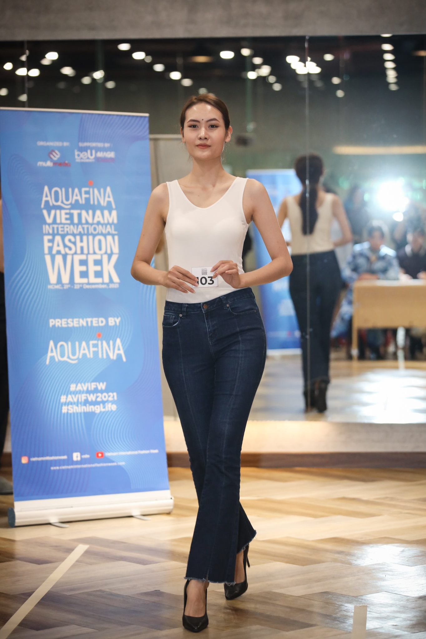 Aquafina Tuần lễ Thời trang Quốc tế Việt Nam ảnh 15 Aquafina Tuan le Thoi trang Quoc te Viet Nam anh 15