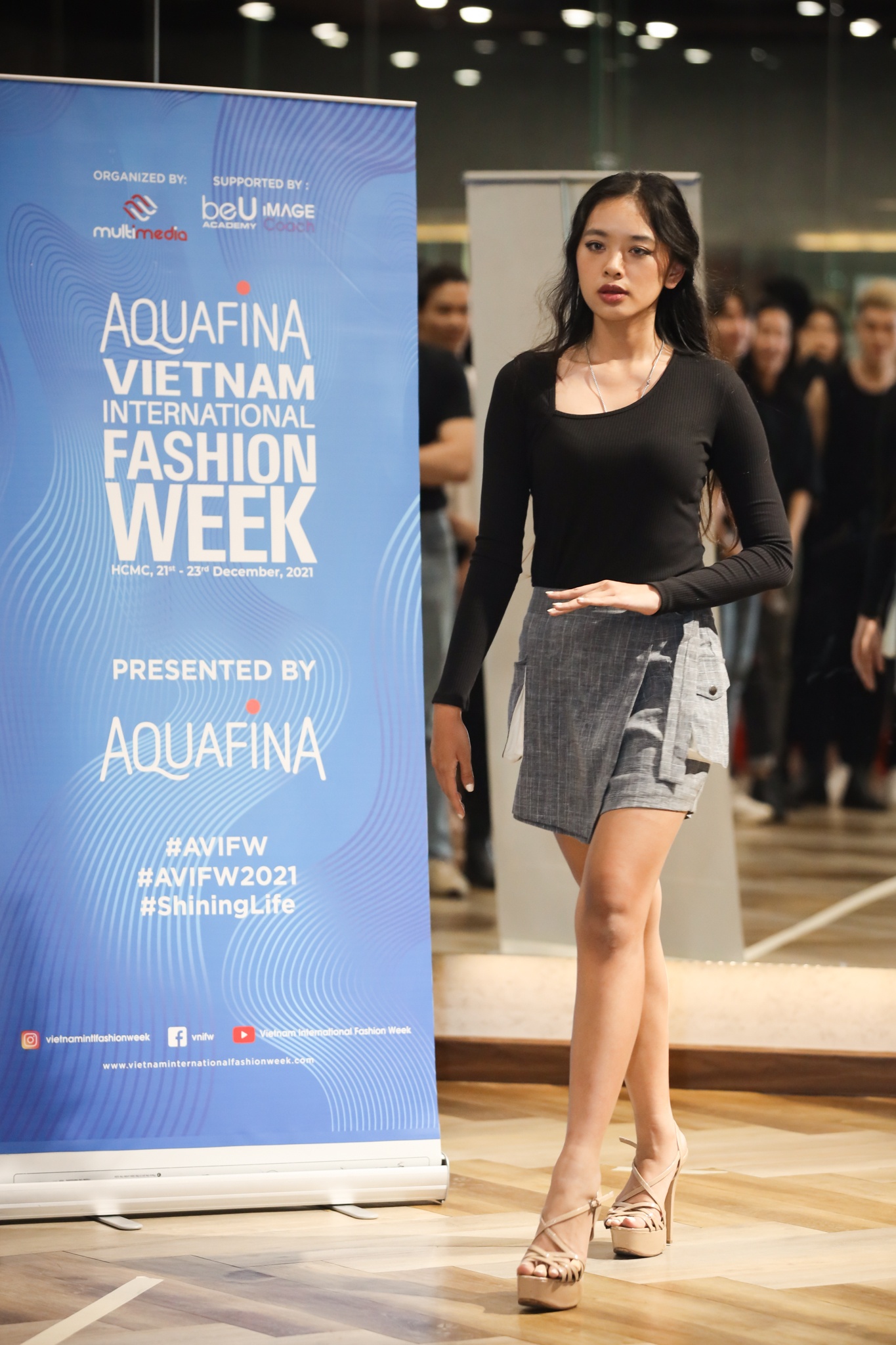 Aquafina Tuần lễ Thời trang Quốc tế Việt Nam ảnh 5 Aquafina Tuan le Thoi trang Quoc te Viet Nam anh 5