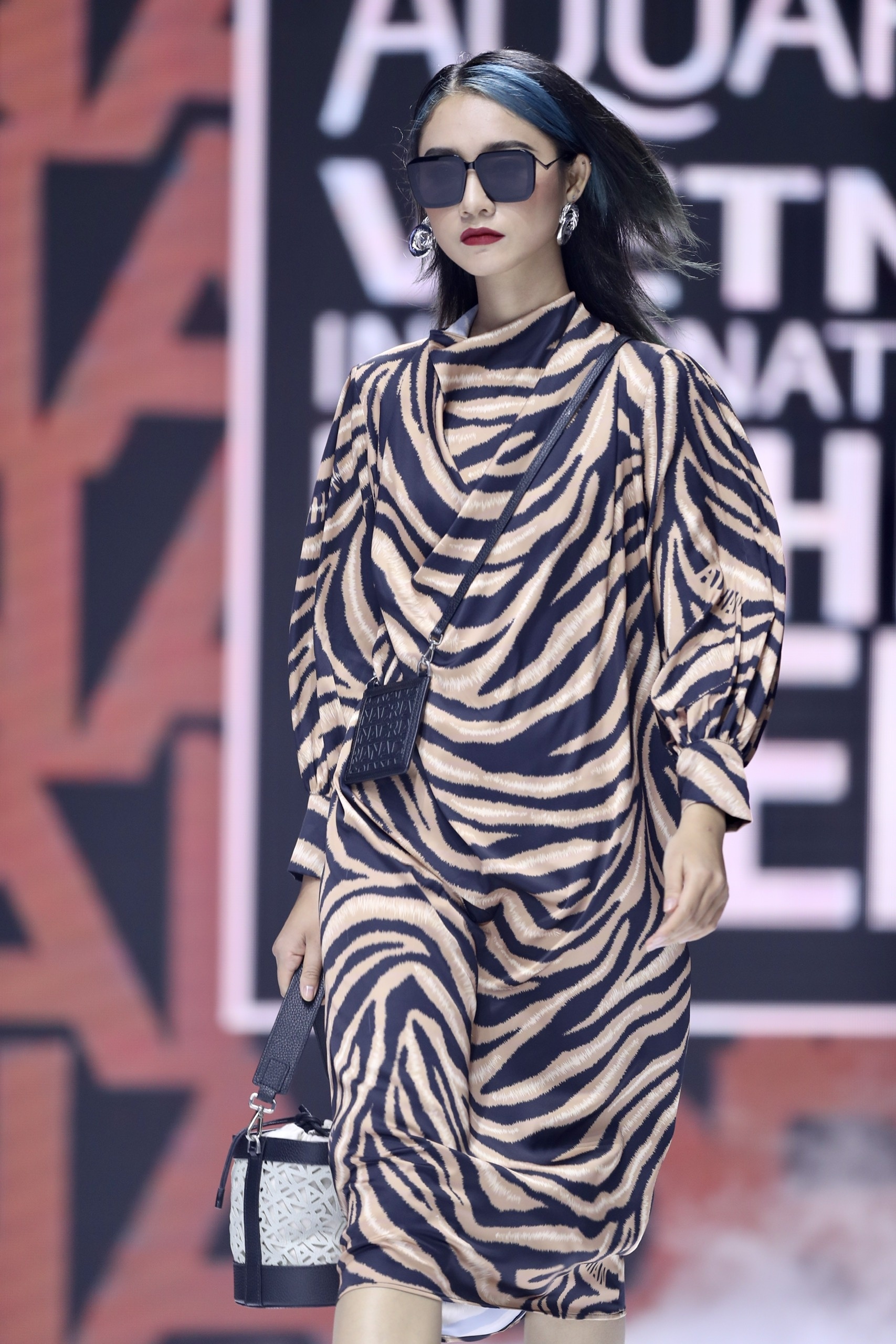 Aquafina Tuan le Thoi trang Quoc te Viet Nam anh 18