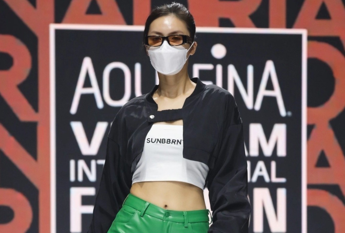 Minh Tu, Le Hang tap luyen tren san khau Aquafina VIFW hinh anh