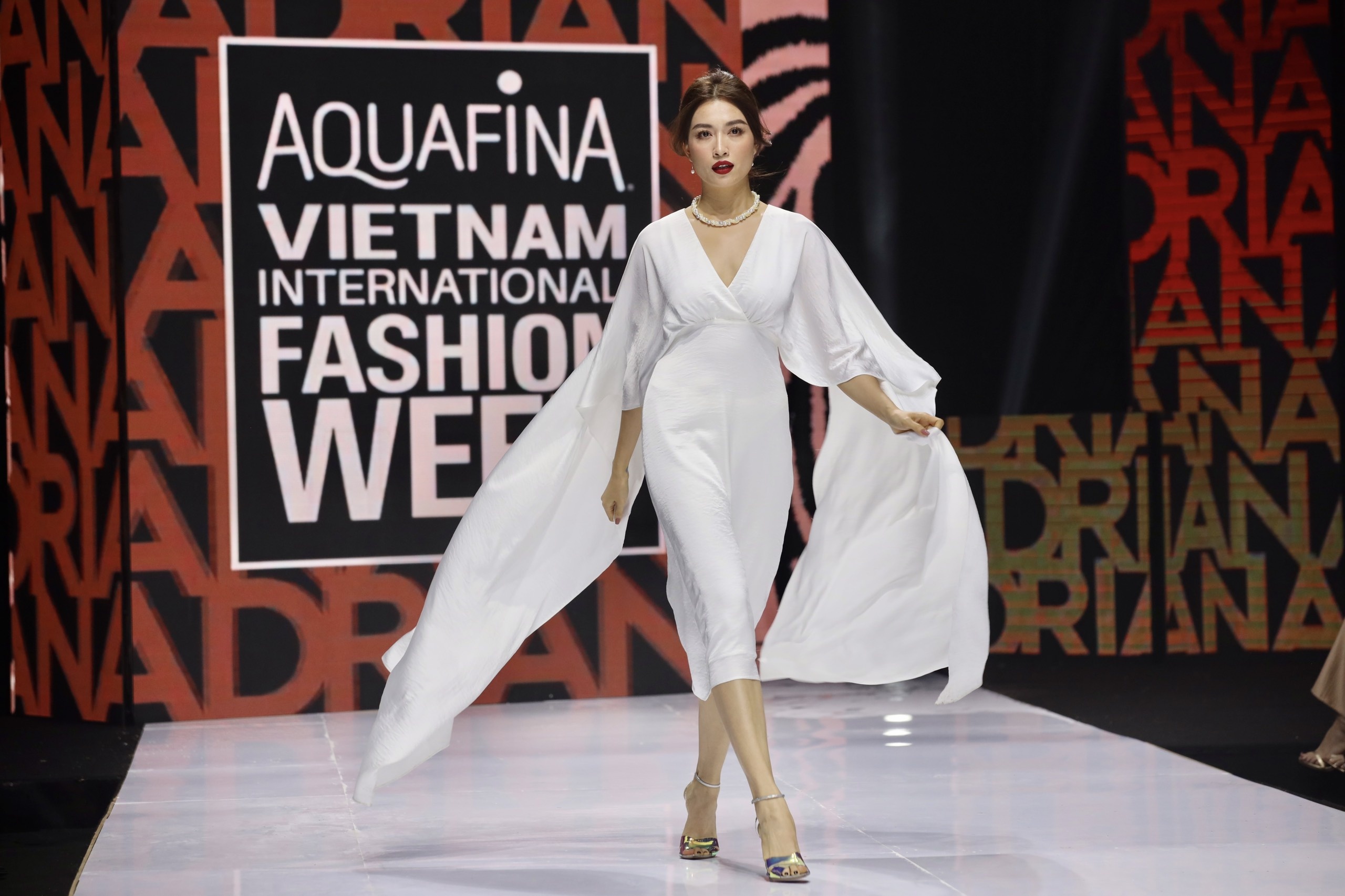 Aquafina Tuan le Thoi trang Quoc te Viet Nam anh 12