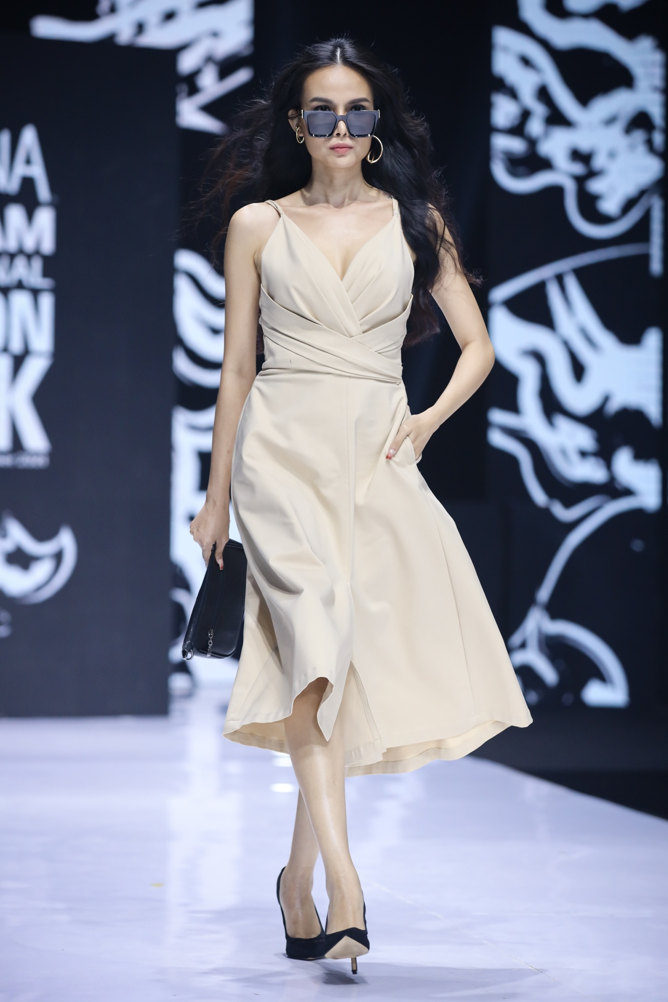 Aquafina Tuan le Thoi trang Quoc te Viet Nam anh 4