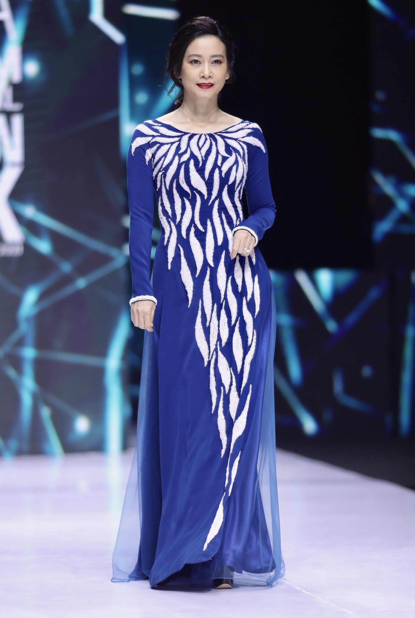 Aquafina Tuần lễ Thời trang Quốc tế Việt Nam ảnh 2 Aquafina Tuan le Thoi trang Quoc te Viet Nam anh 2