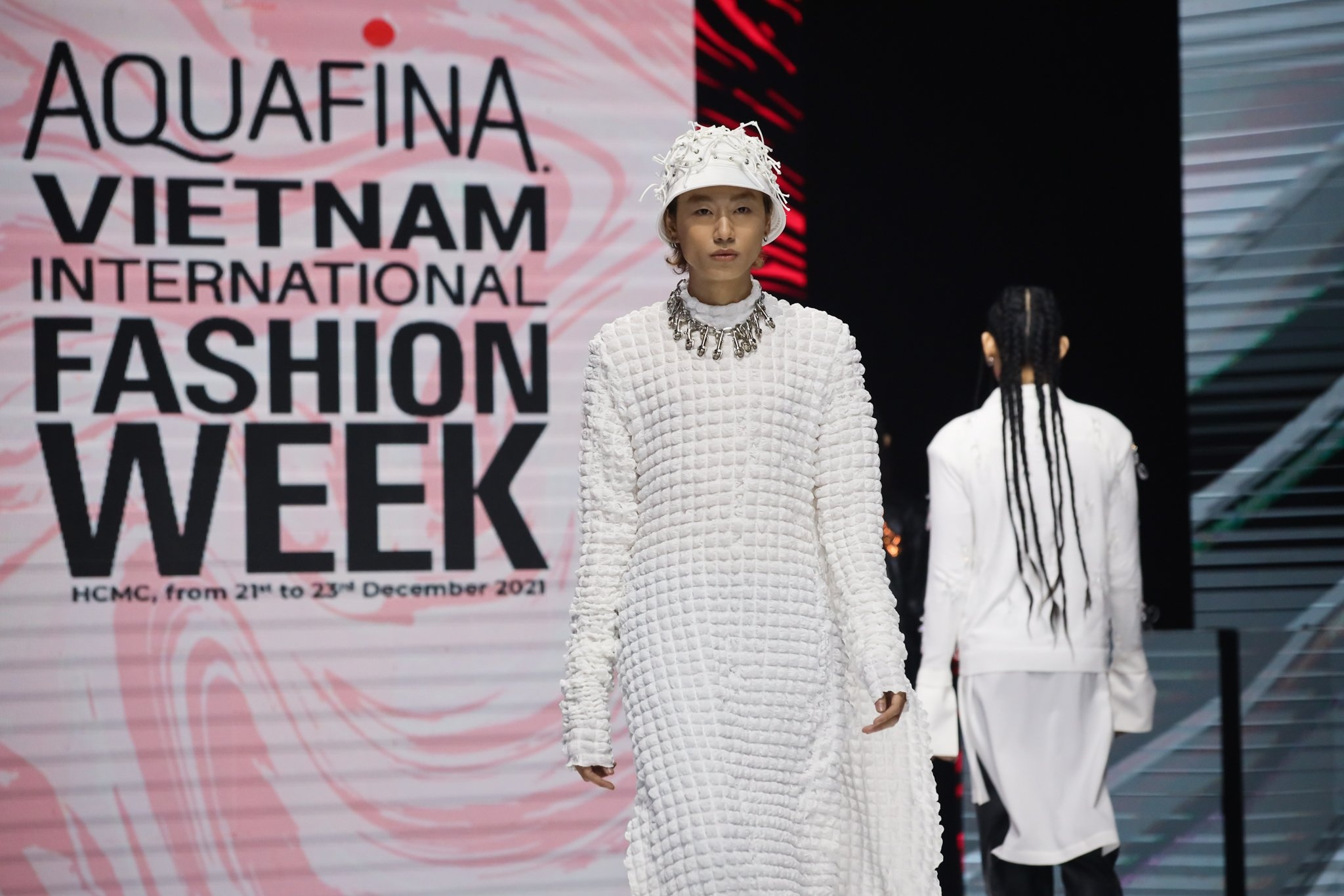 Aquafina Tuan le Thoi trang Quoc te Viet Nam anh 2