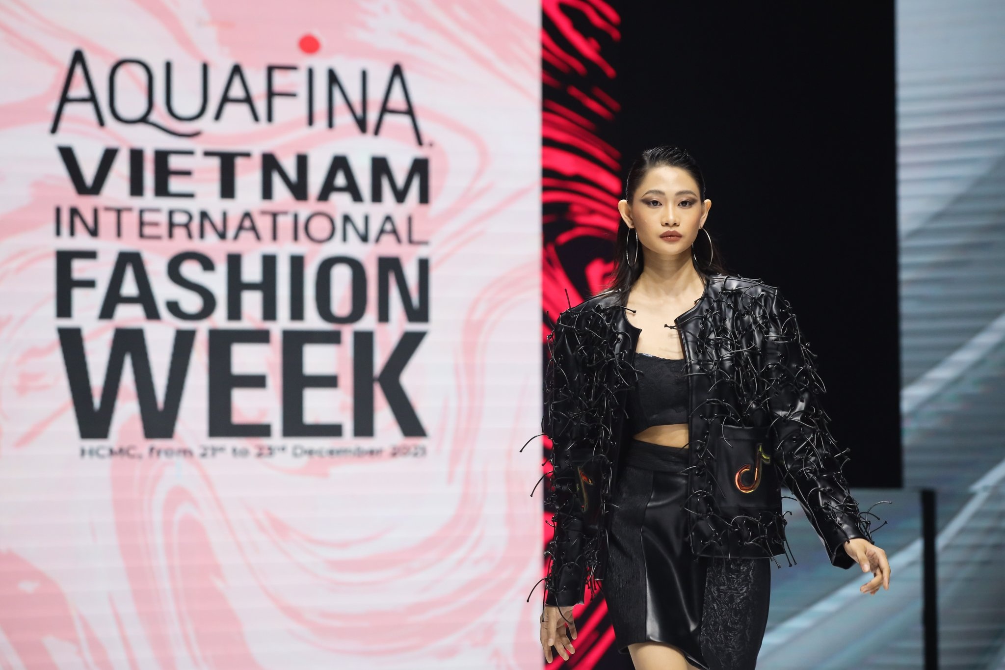 Aquafina Tuan le Thoi trang Quoc te Viet Nam anh 1