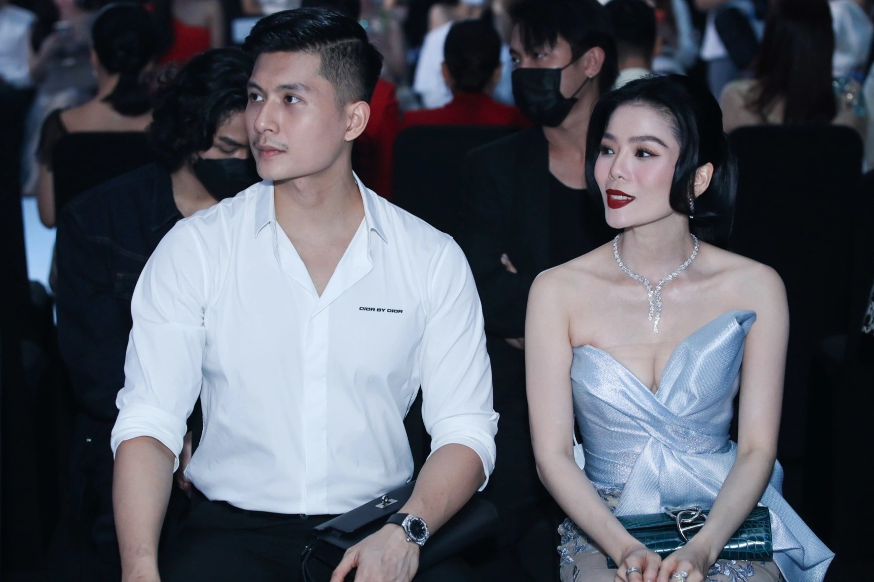 Nhung nghe si Viet duoc ngoi hang dau trong show thoi trang hinh anh
