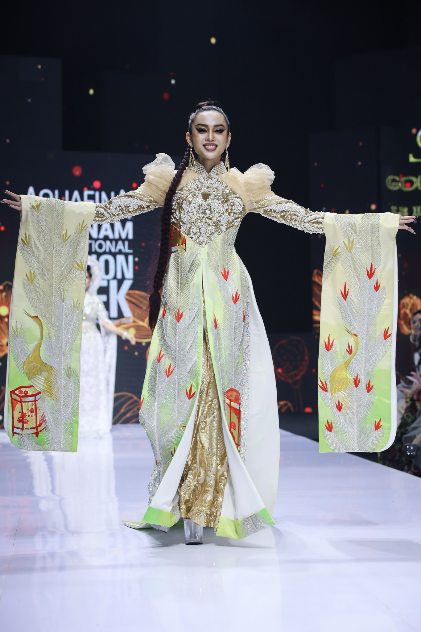 Aquafina Tuan le Thoi trang Quoc te Viet Nam anh 7