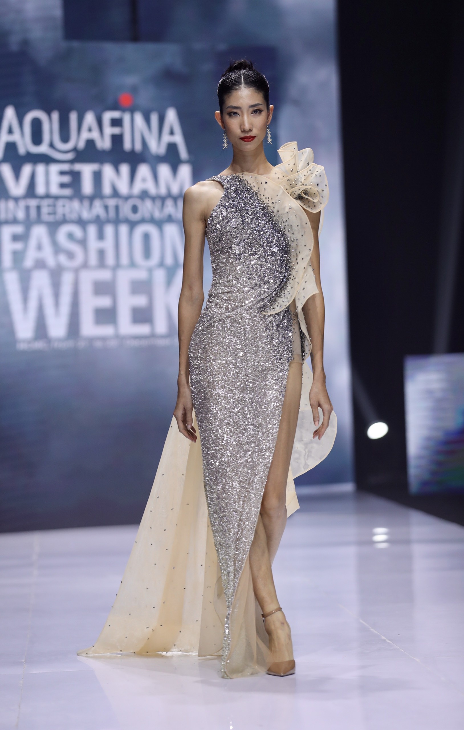 Aquafina Tuan le Thoi trang Quoc te Viet Nam anh 19