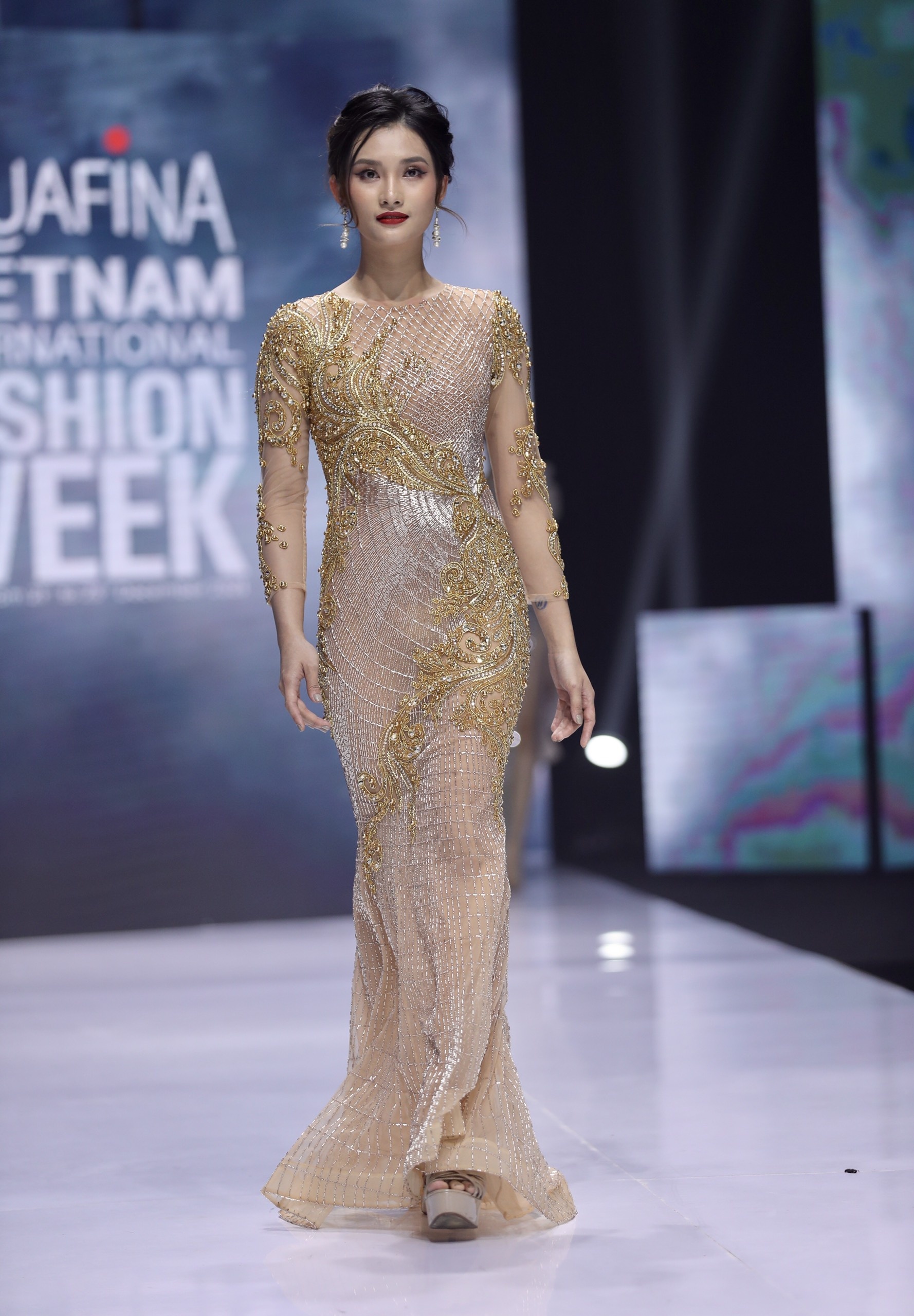 Aquafina Tuan le Thoi trang Quoc te Viet Nam anh 20