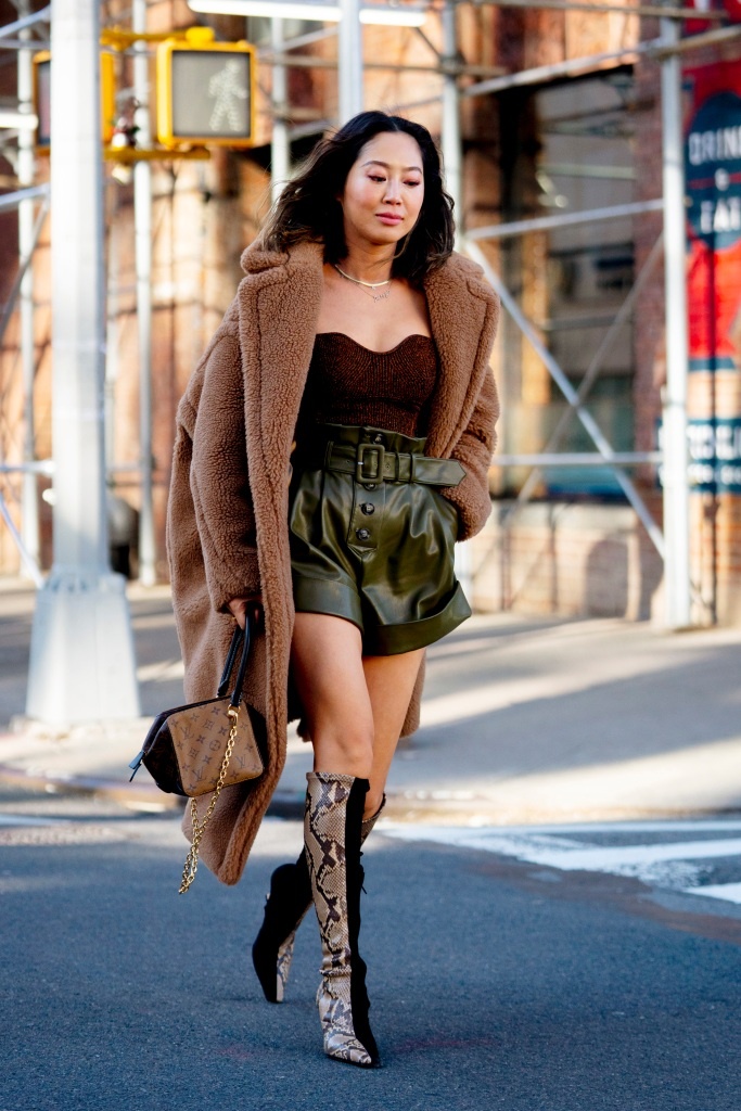 áo nịt ngực vẫn được ưa chuộng trong năm 2022 ảnh 7 ao nit nguc van duoc ua chuong trong nam 2022 anh 7