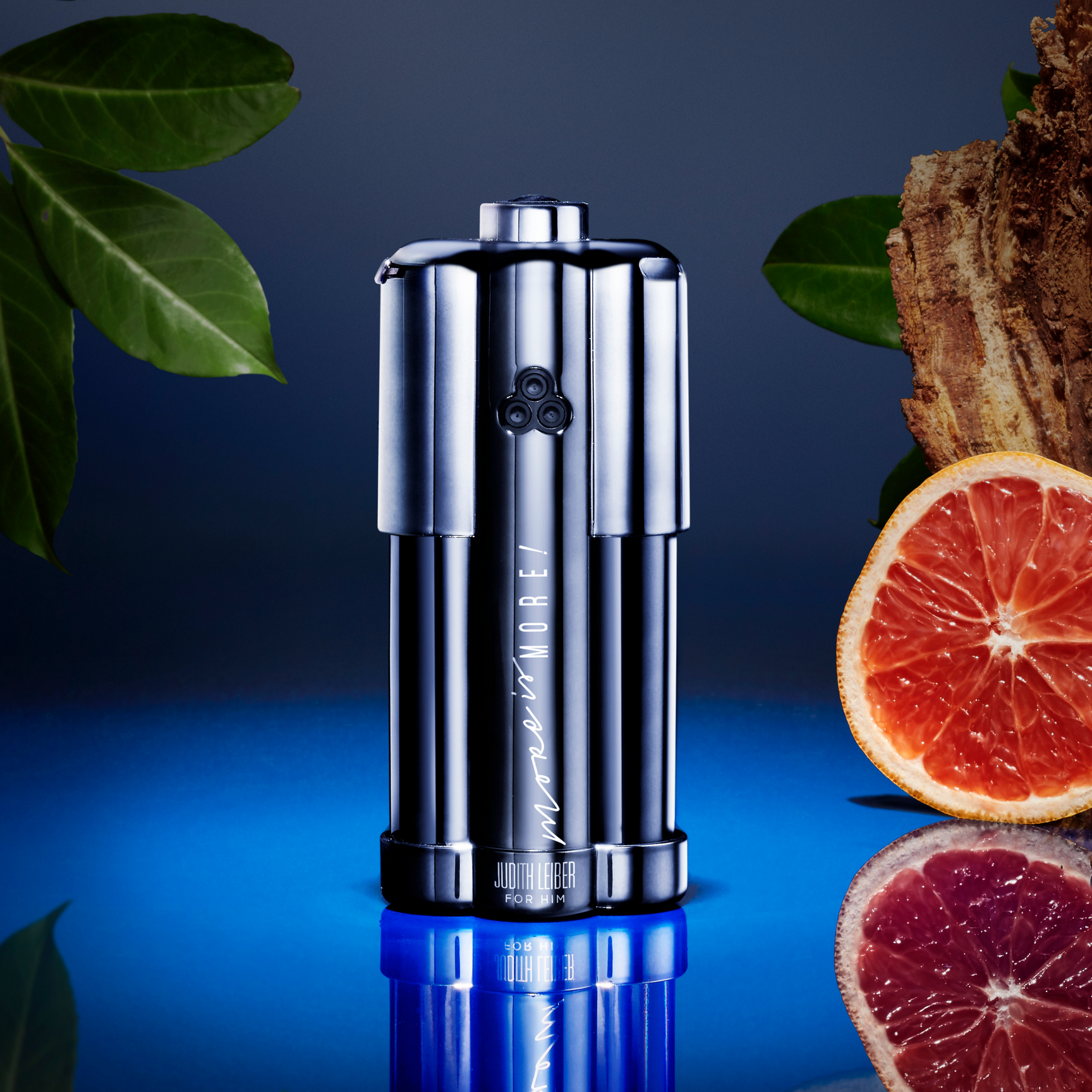 Chai nuoc hoa co mui huong nam tinh anh 6