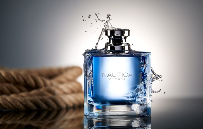 Chai nuoc hoa co mui huong nam tinh anh 5