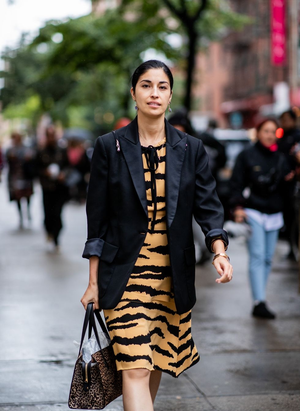 Trang phuc cua nam 2022 anh 8