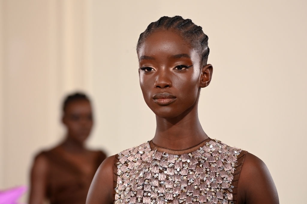 Show dien thoi trang pha vo quy uoc anh 8