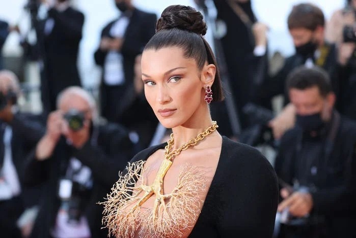 Bella Hadid ke ve qua khu bi lam dung hinh anh