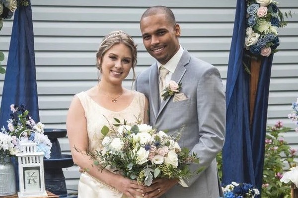 Co dau mac mau vay cuoi co tu nam 1939 hinh anh