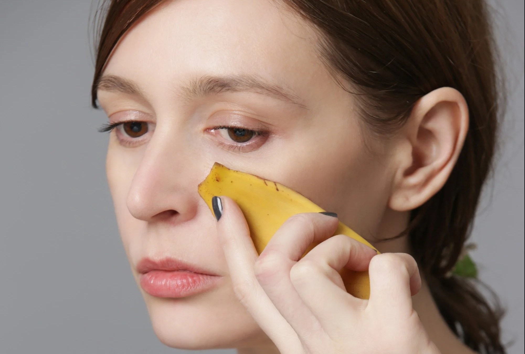 Tranh luan ve cach lam dep dung vo chuoi cha len mat hinh anh