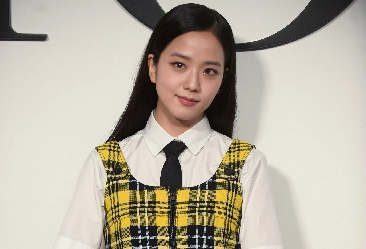 Jisoo va Rihanna tai show Dior hinh anh