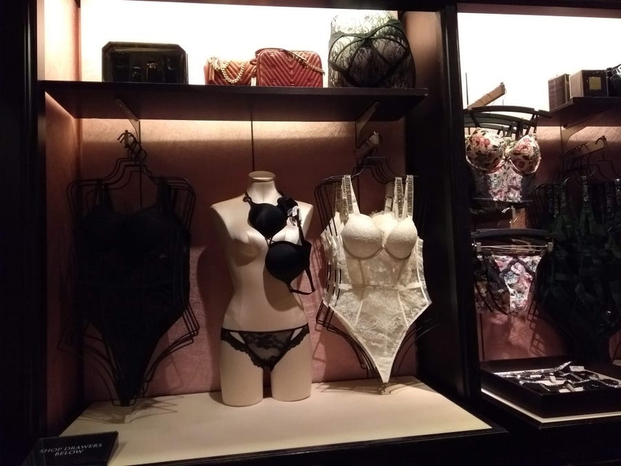 Victoria's Secret vat lon anh 3