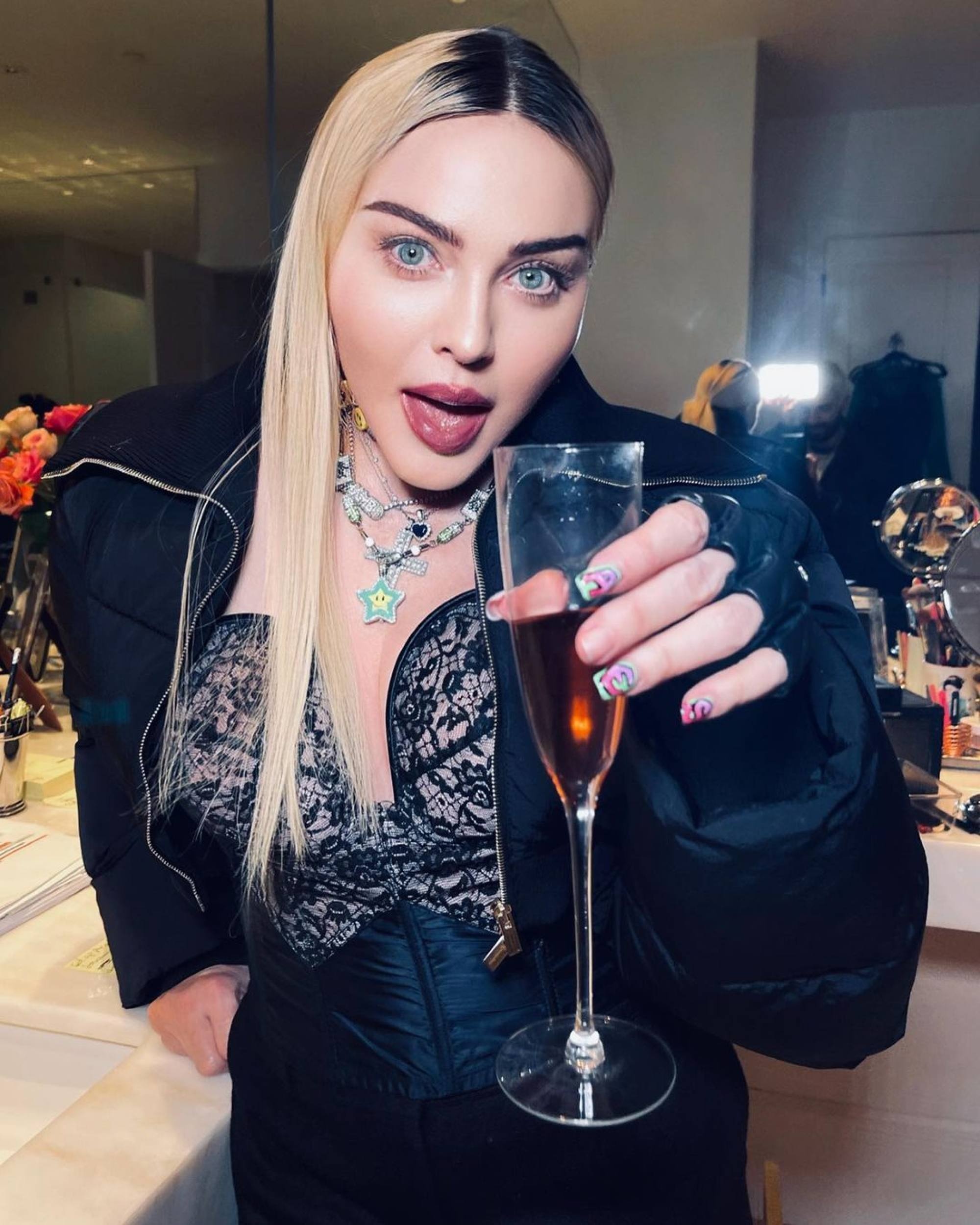 Phương pháp làm đẹp của Nicole Kidman ảnh 2 Phuong phap lam dep cua Nicole Kidman anh 2