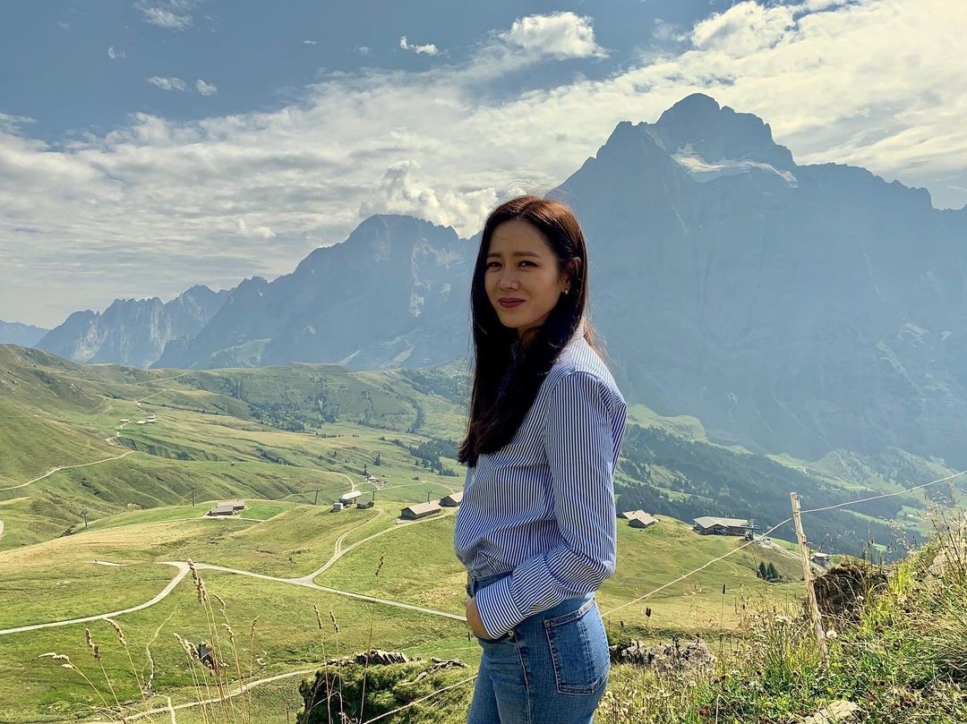 Gu ăn mặc của Hyun Bin và Son Ye Jin ảnh 13 Gu an mac cua Hyun Bin va Son Ye Jin anh 13