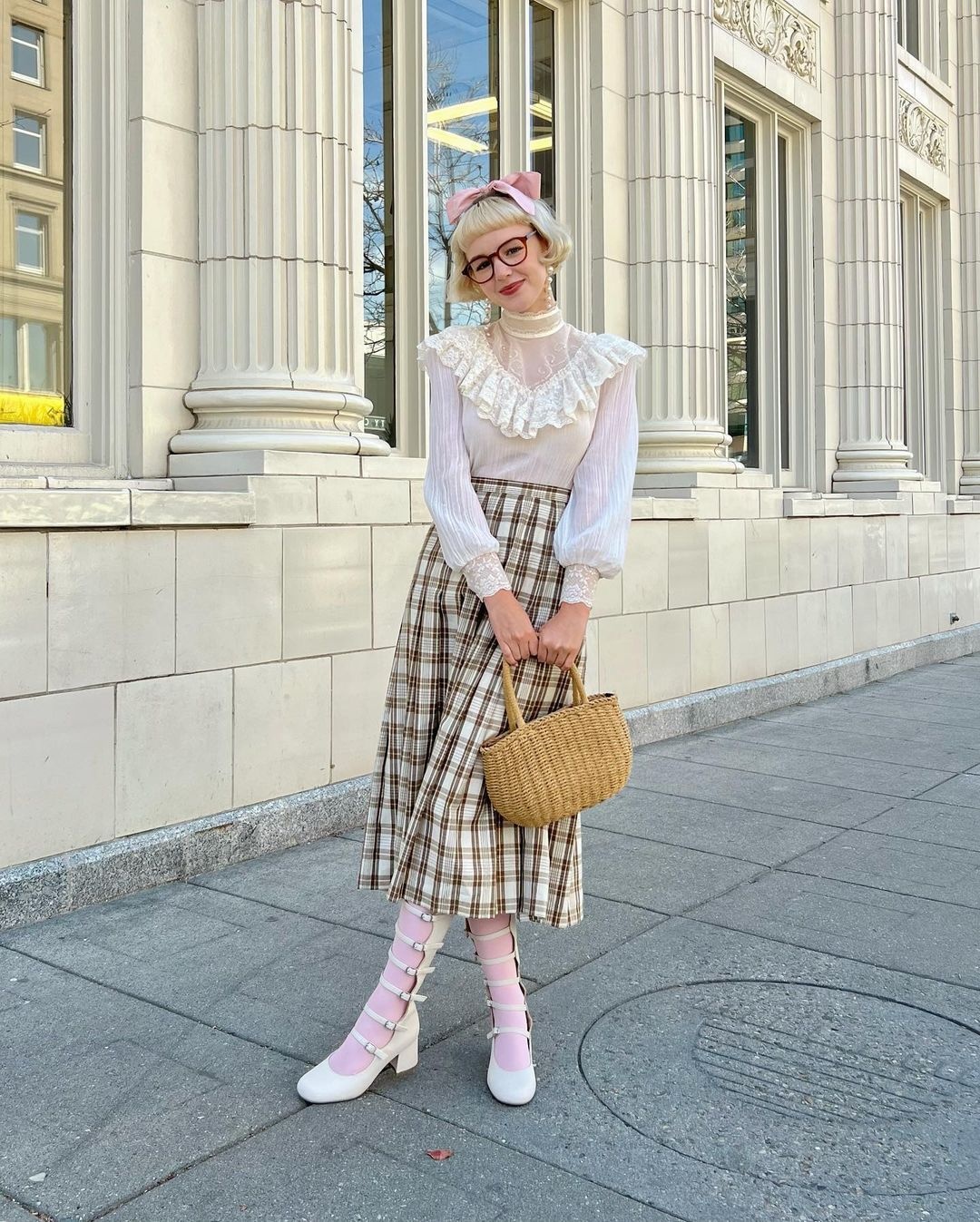 Sự thật về trào lưu mua quần áo cũ ảnh 4 Su that ve trao luu mua quan ao cu anh 4