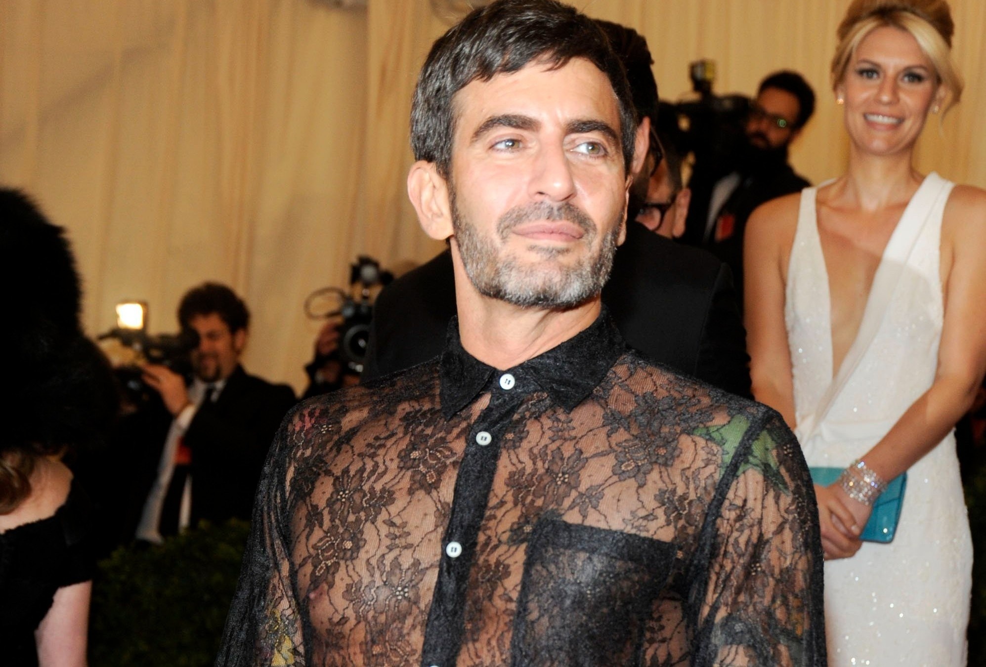 Ao so mi nam tro nen goi cam hinh anh