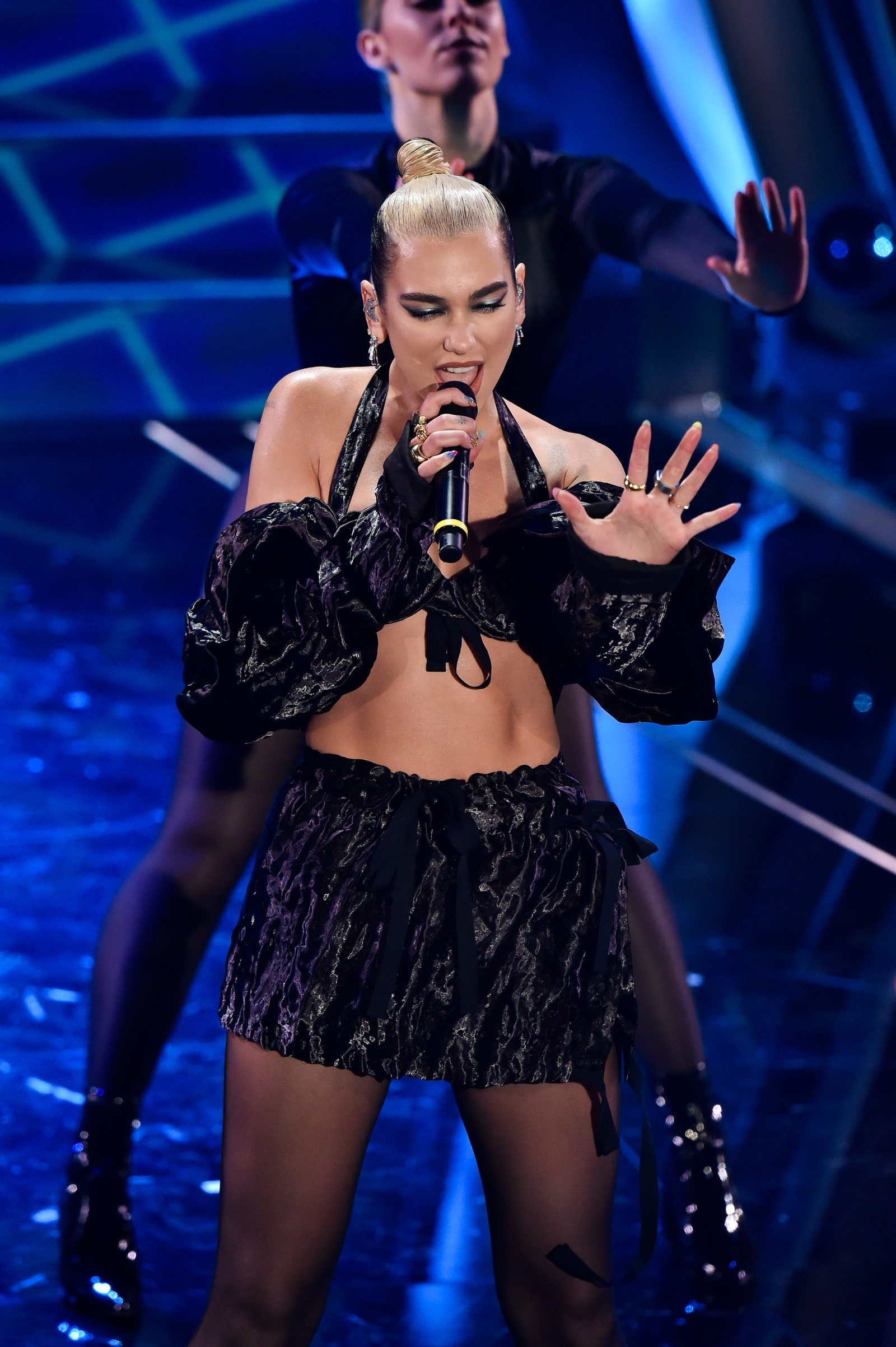 phong cach tao bao cua dua lipa anh 3