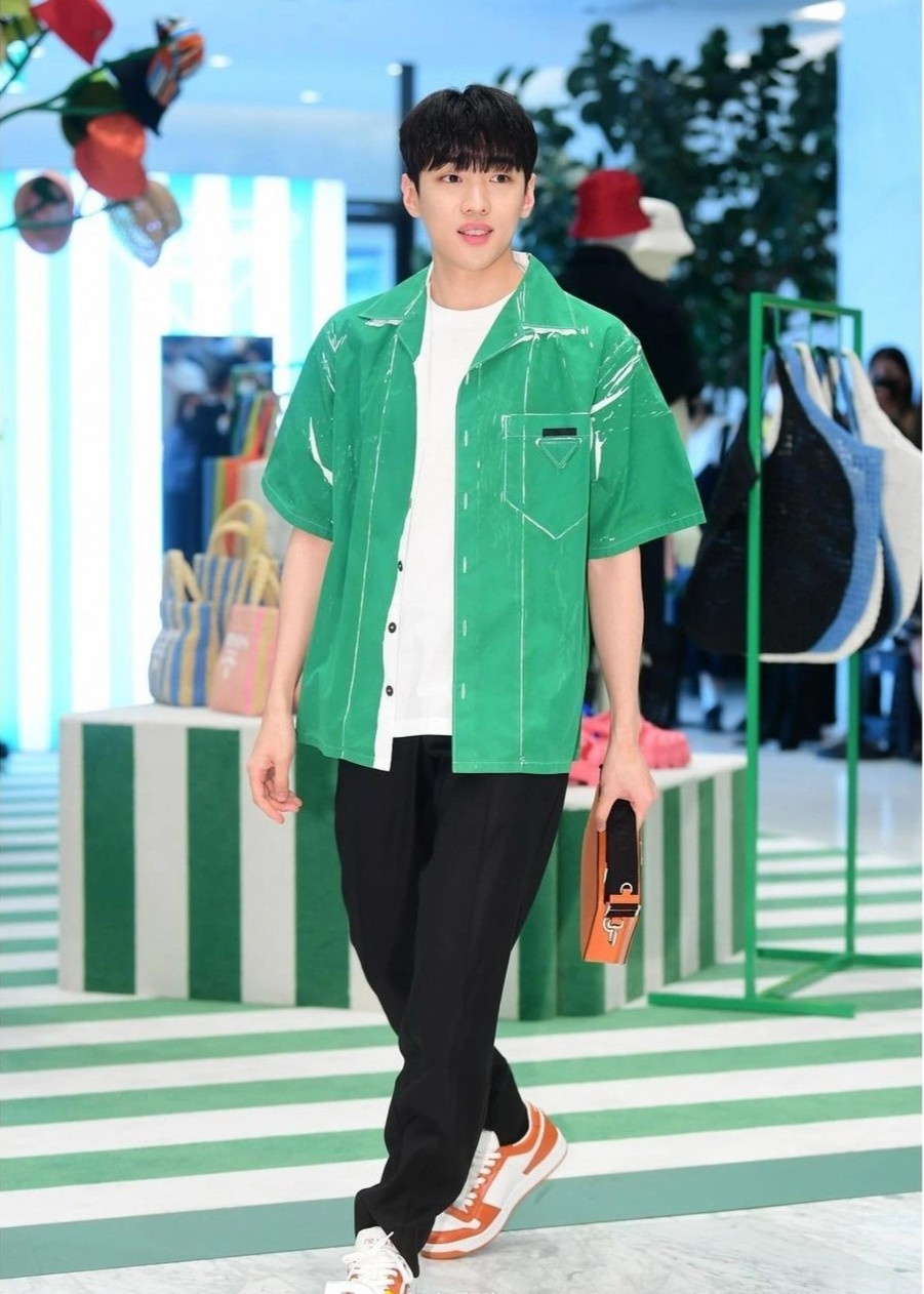 Ngoai hinh cua Somi Kim Min Ju anh 11