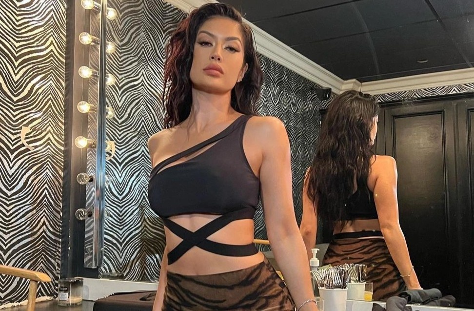 Phong cach gioi sieu giau chau A o My hinh anh