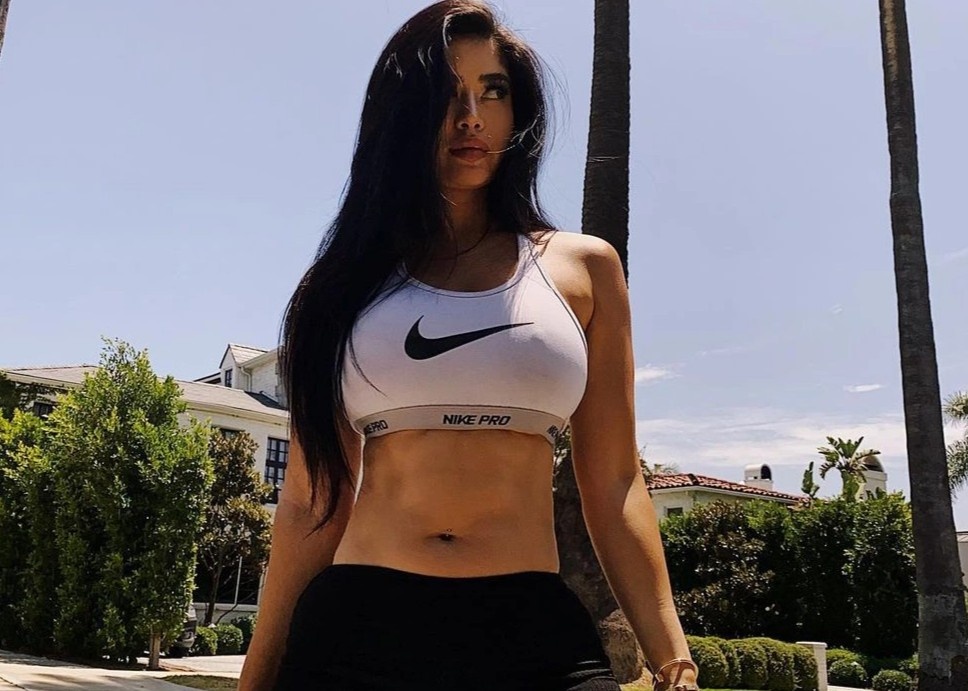 Gu thoi trang cua nu DJ goc Viet sieu giau hinh anh