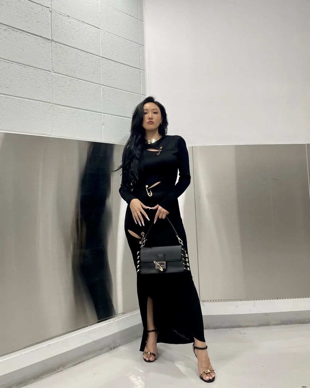 Hwasa mac do xuyen thau anh 9