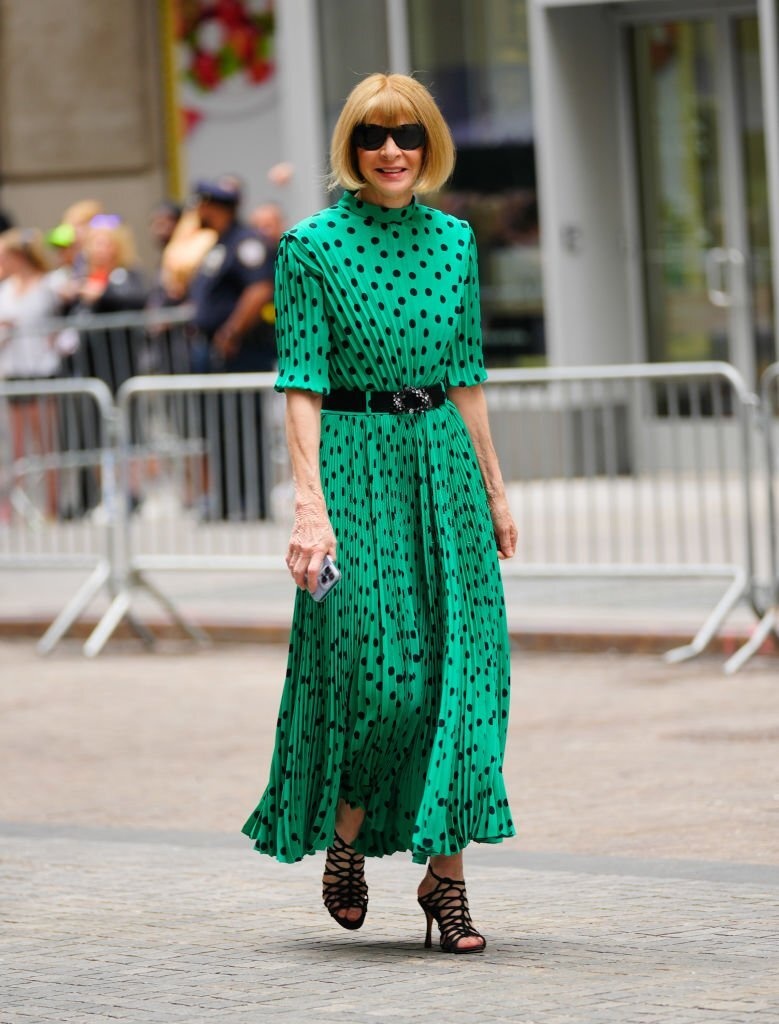 Giời nhà giàu châu Á đi xem show thời trang ảnh 3 Gioi nha giau chau A di xem show thoi trang anh 3