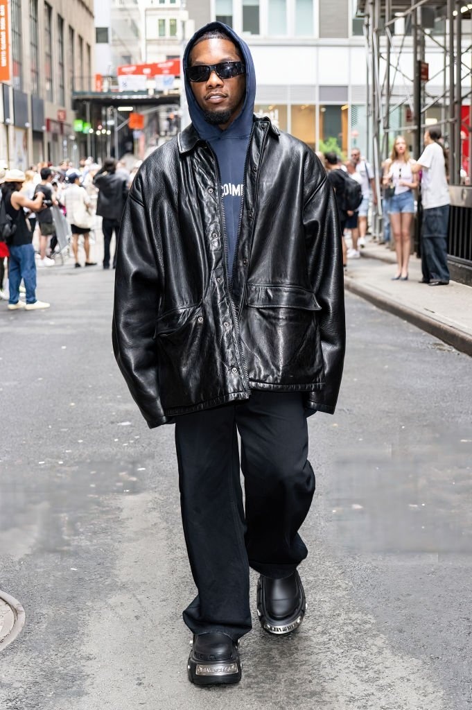 Giời nhà giàu châu Á đi xem show thời trang ảnh 4 Gioi nha giau chau A di xem show thoi trang anh 4