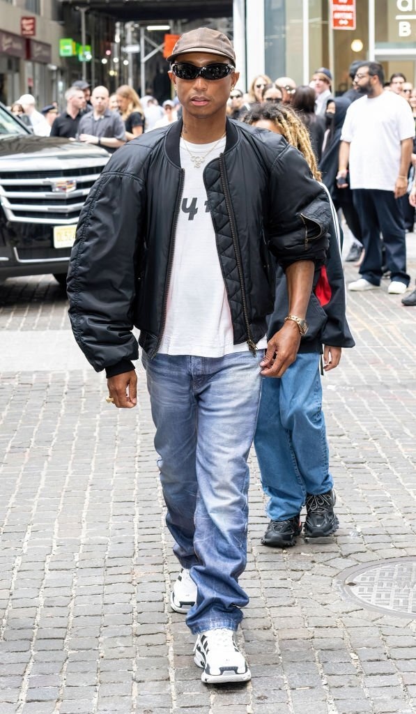 Giời nhà giàu châu Á đi xem show thời trang ảnh 10 Gioi nha giau chau A di xem show thoi trang anh 10