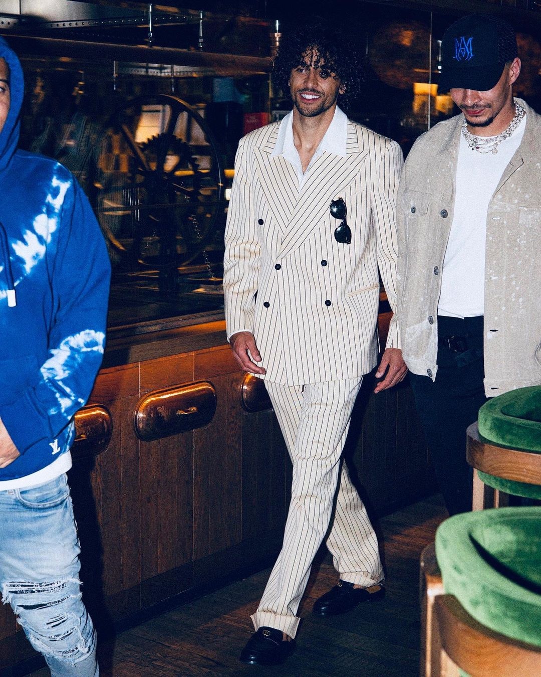 Chan sut tuyen Anh noi tieng vi mac dep anh 2