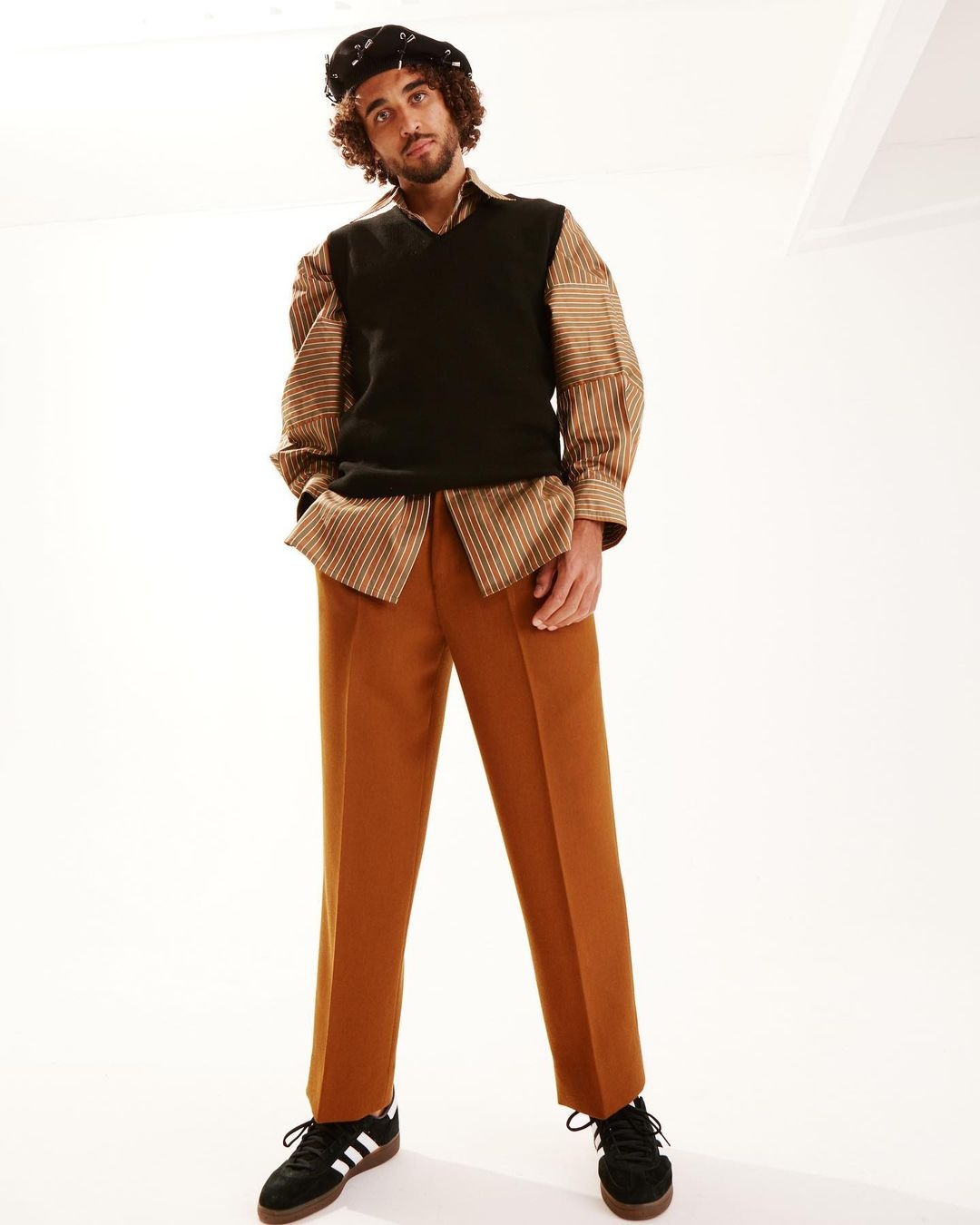 Chan sut tuyen Anh noi tieng vi mac dep anh 11