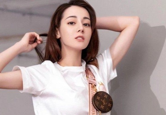 Vi sao Louis Vuitton ban tui fake? hinh anh