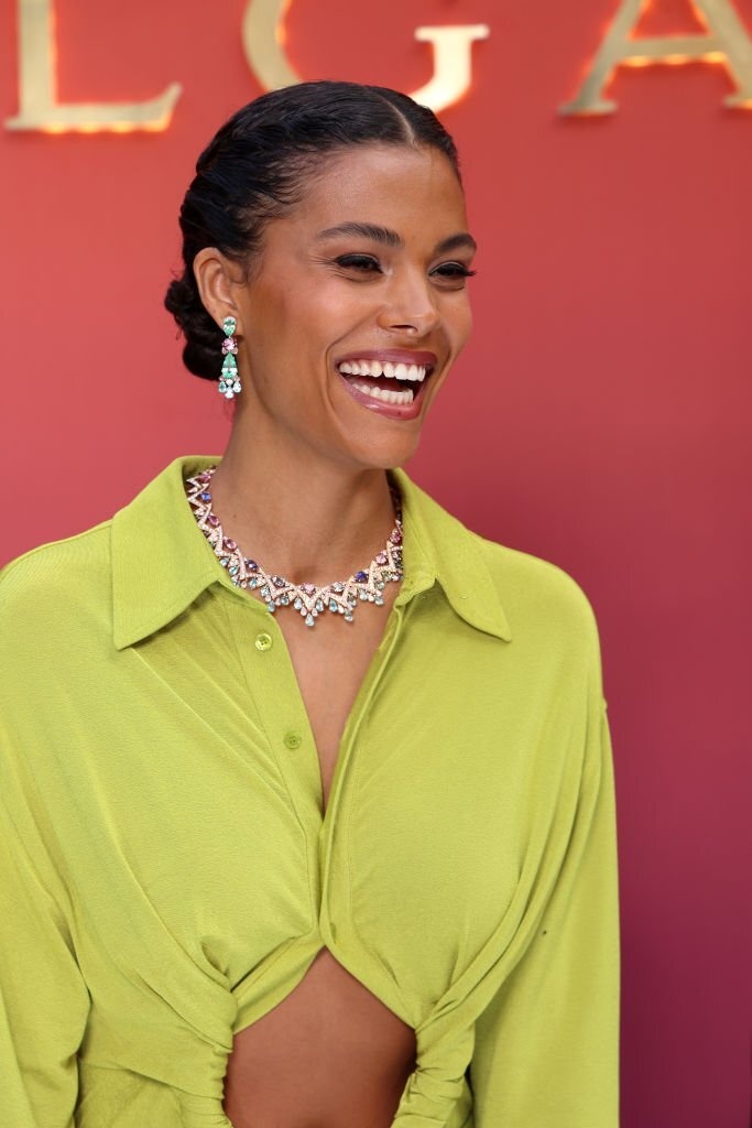 Lisa va Anne Hathaway anh 10