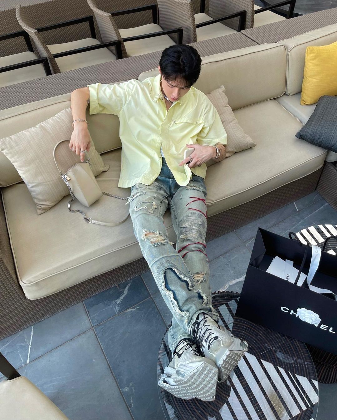 Mẫu áo nam giới nên có trong mùa hè ảnh 8 Mau ao nam gioi nen co trong mua he anh 8