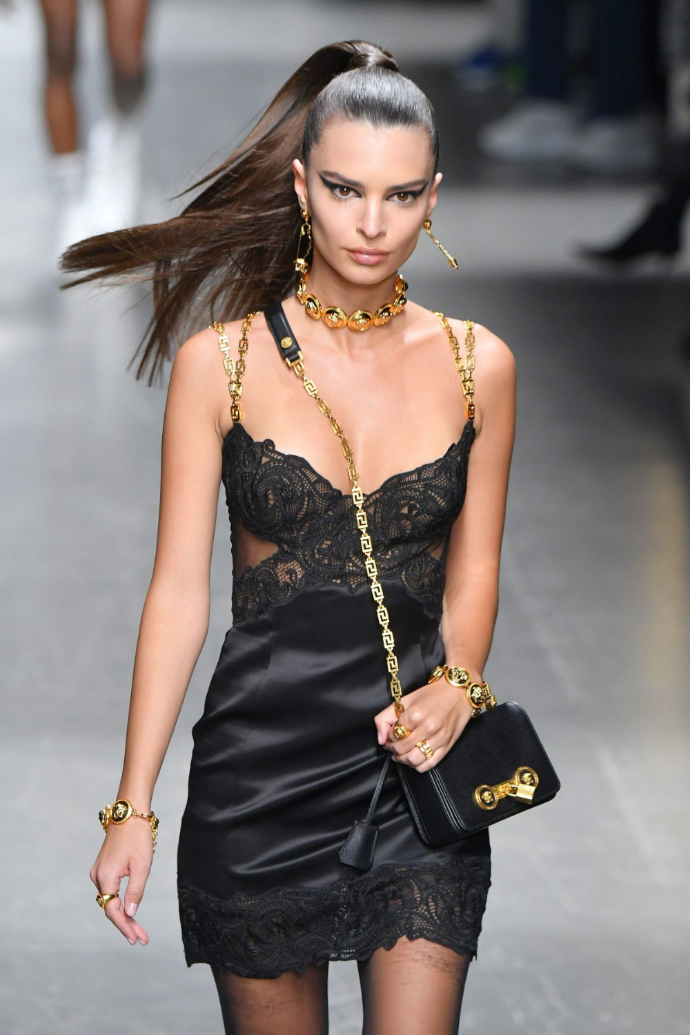 Mau vay goi cam nhat trong mua he anh 9