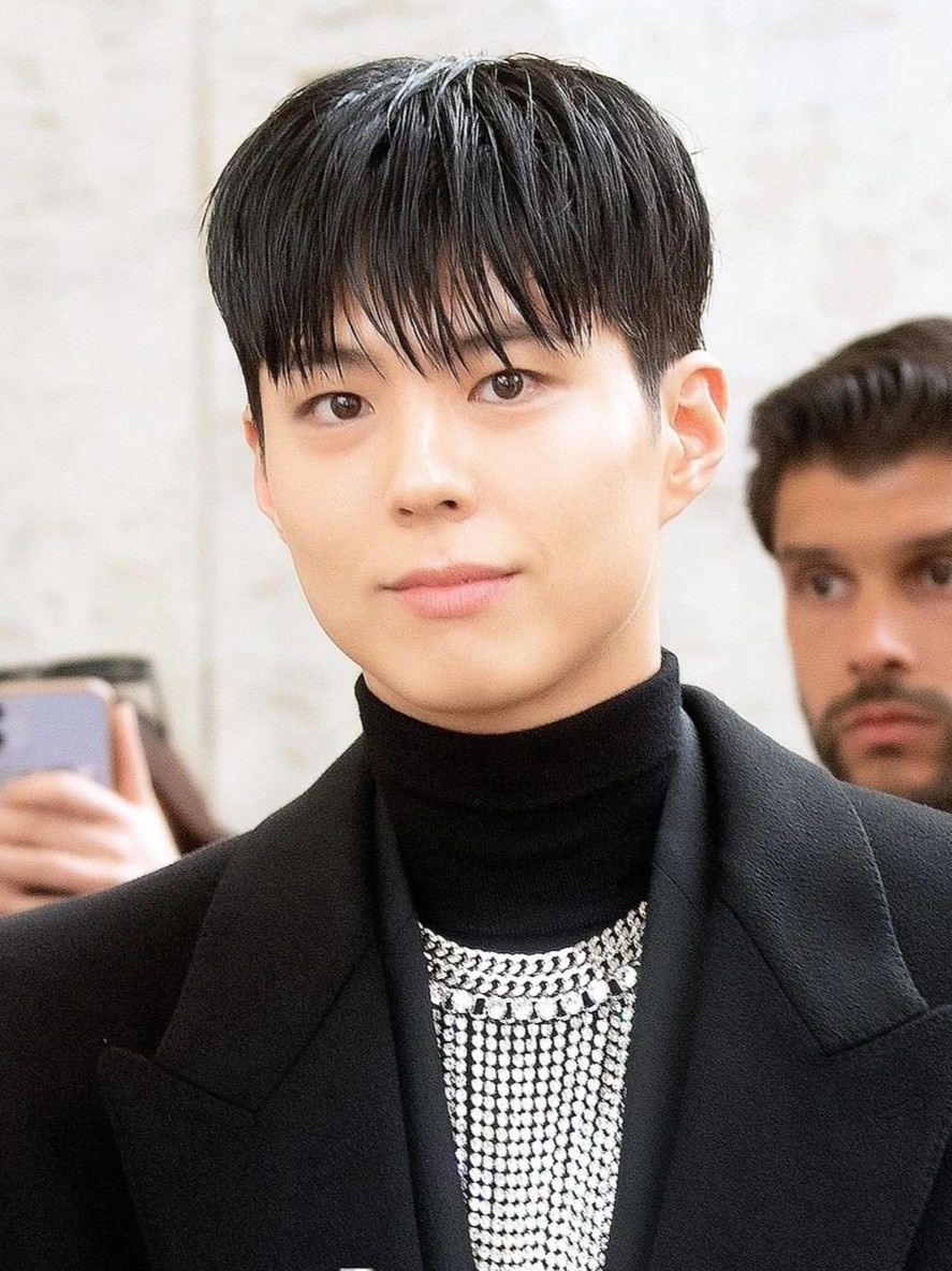 Lisa diện mốt lộ nội y ảnh 10 Lisa dien mot lo noi y anh 10