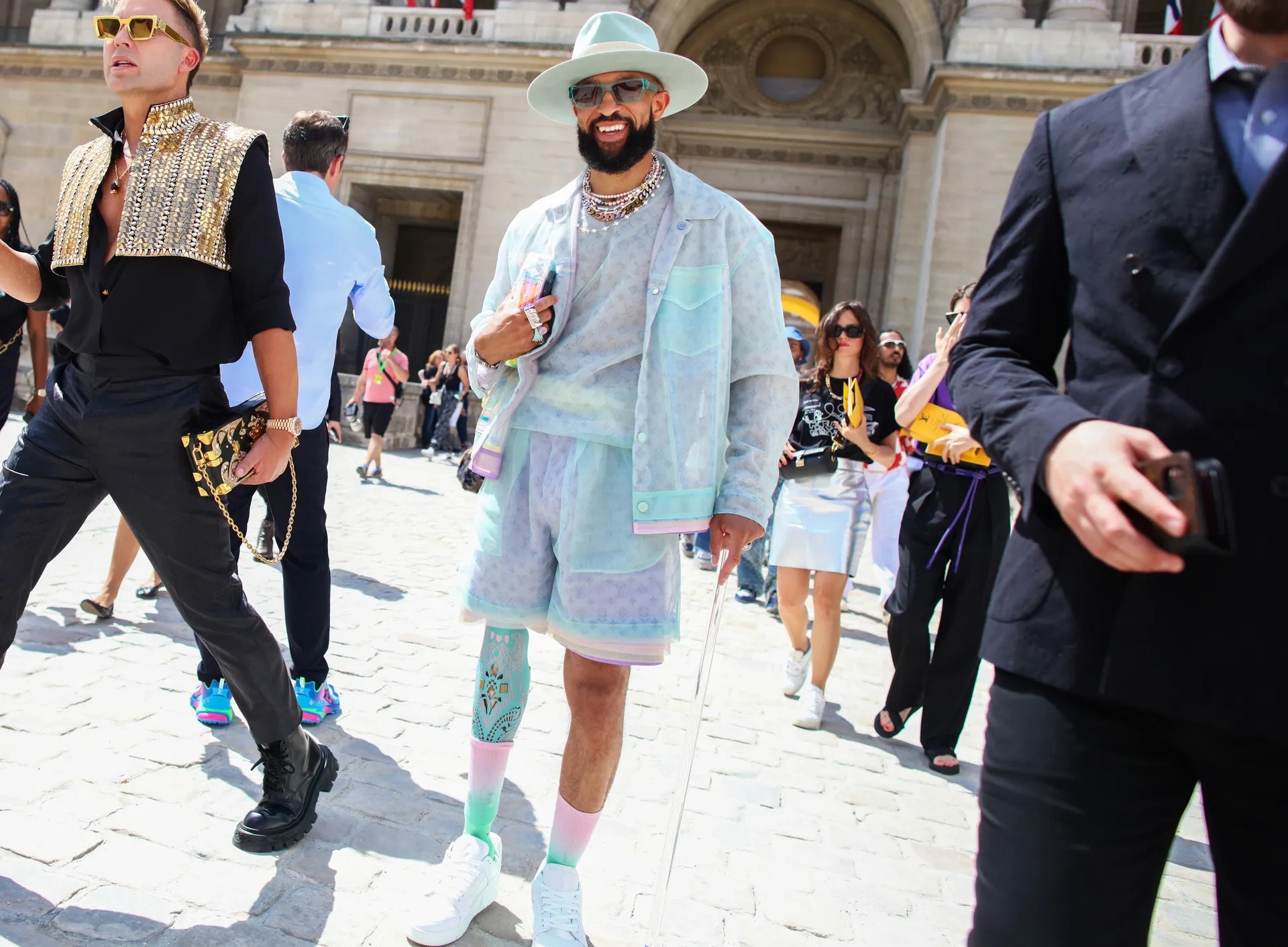 mac do boi o Paris anh 12