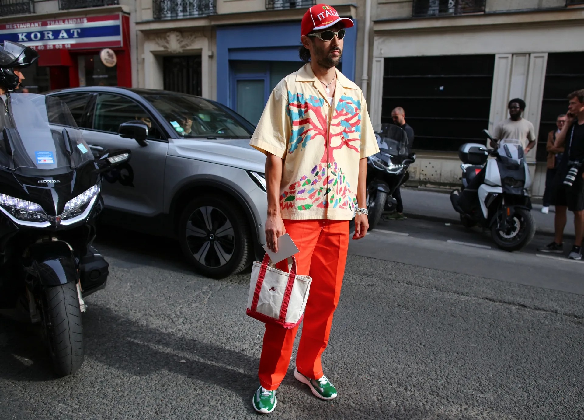 mac do boi o Paris anh 5