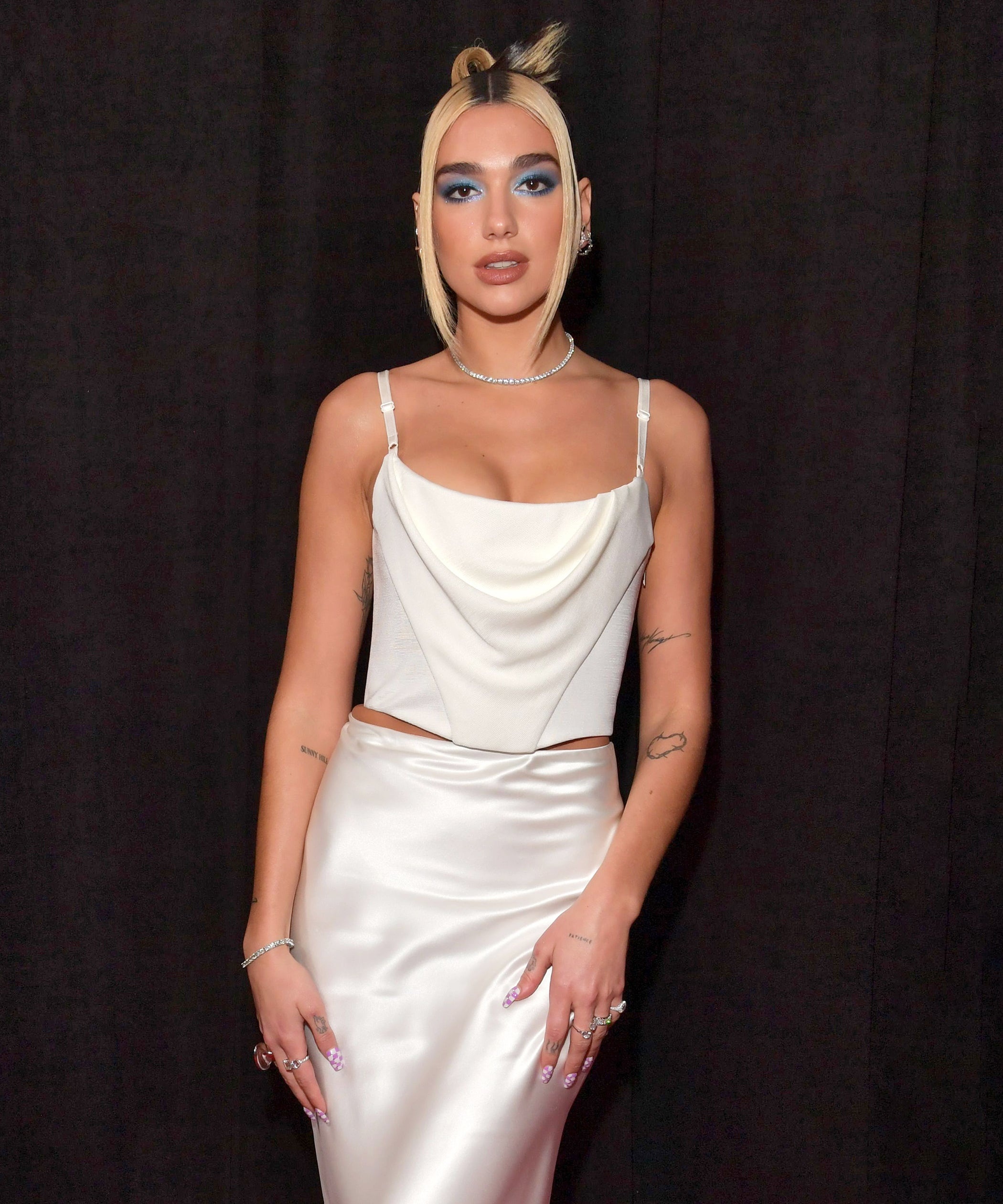 vay co nit bung anh 8