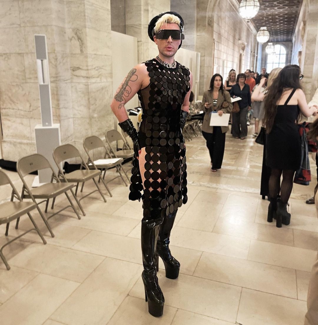 Hinh anh Kim Kardashian mac bikini anh 4