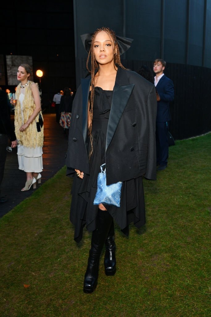 Hinh anh Kim Kardashian mac bikini anh 5