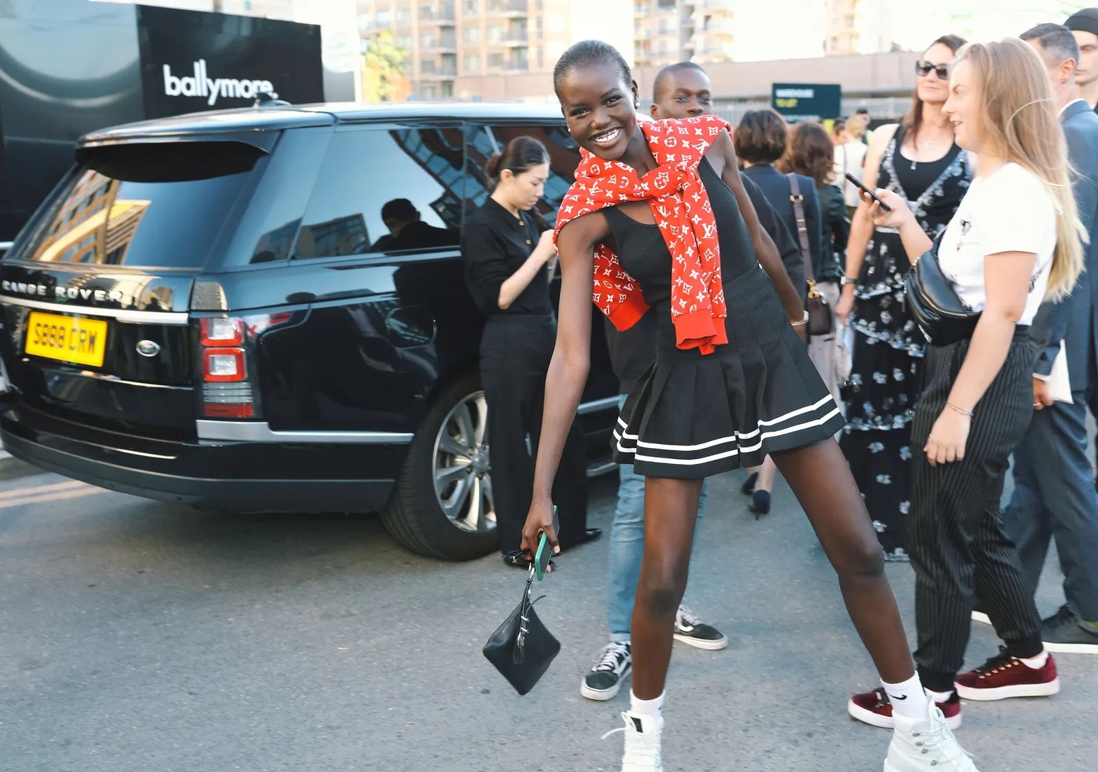 Hinh anh duong pho cua nguoi mau anh 10