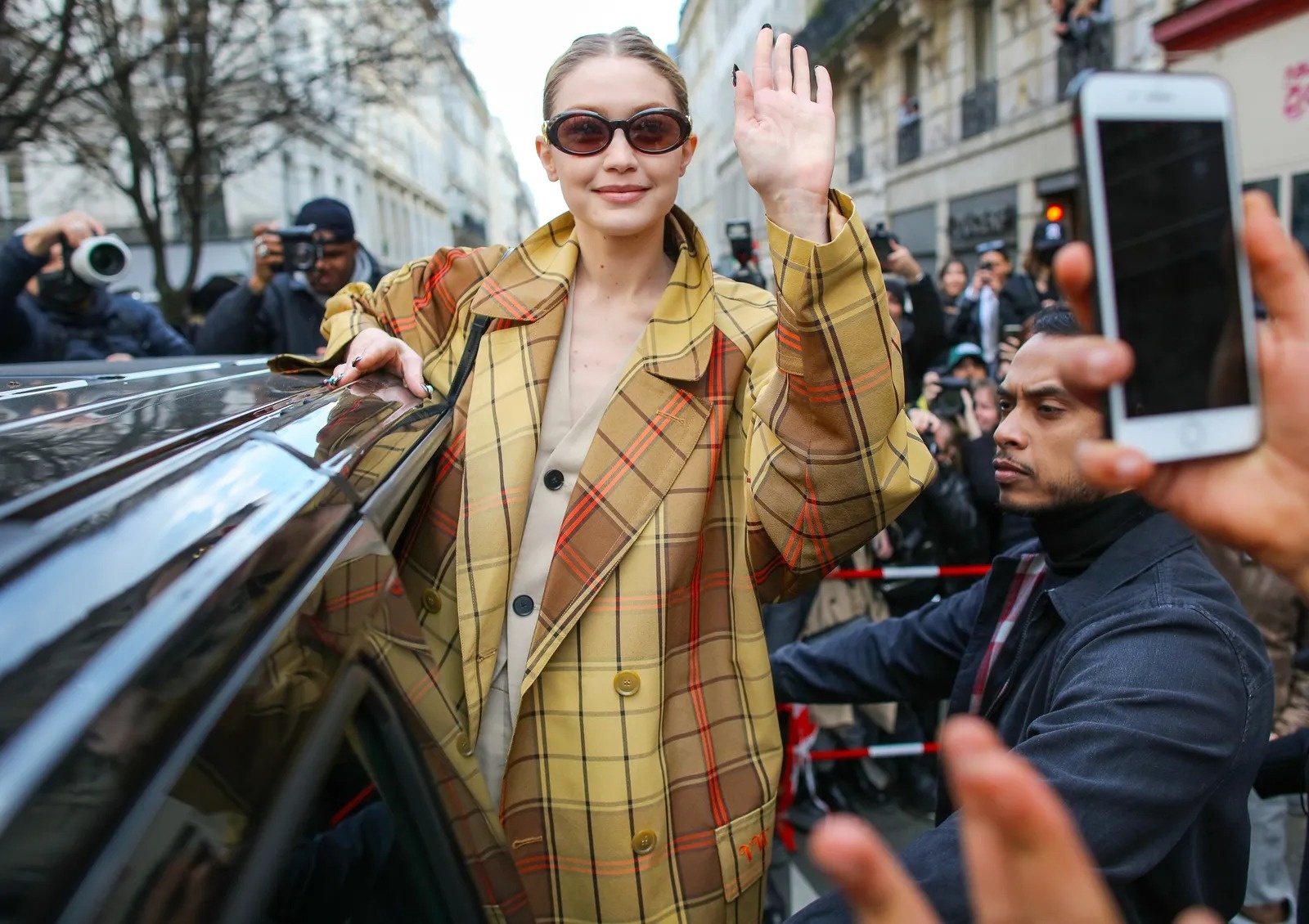 Hinh anh duong pho cua nguoi mau anh 9