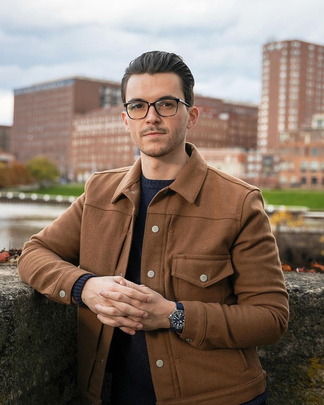 Mau dong ho gia duoi 150 USD anh 1